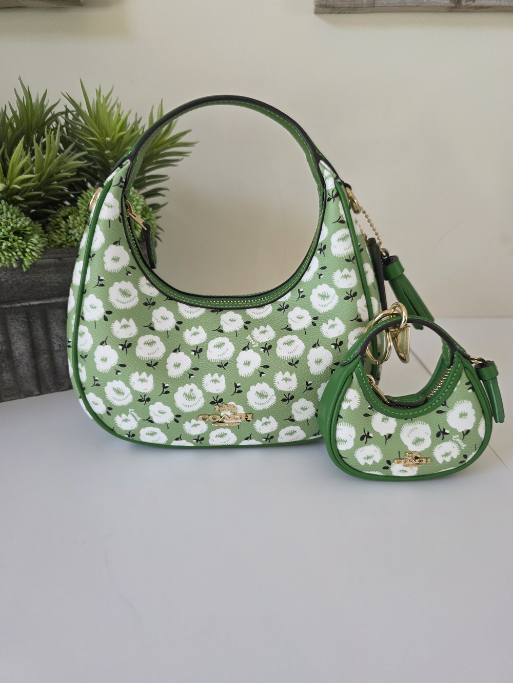 Coach Mini Carmen Kelly Green Floral Coated Canvas Crossbody + Charm New - Picture 2 of 16